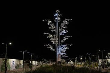 Signify iluminó Arbórea Magna, la nueva escultura ubicada en el Parque de la Innovación de la Ciudad de Buenos Aires