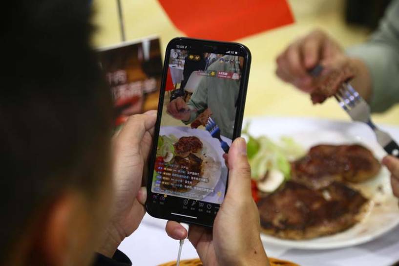 Carne argentina en la Sial China: avalancha de compradores y show de influencers
