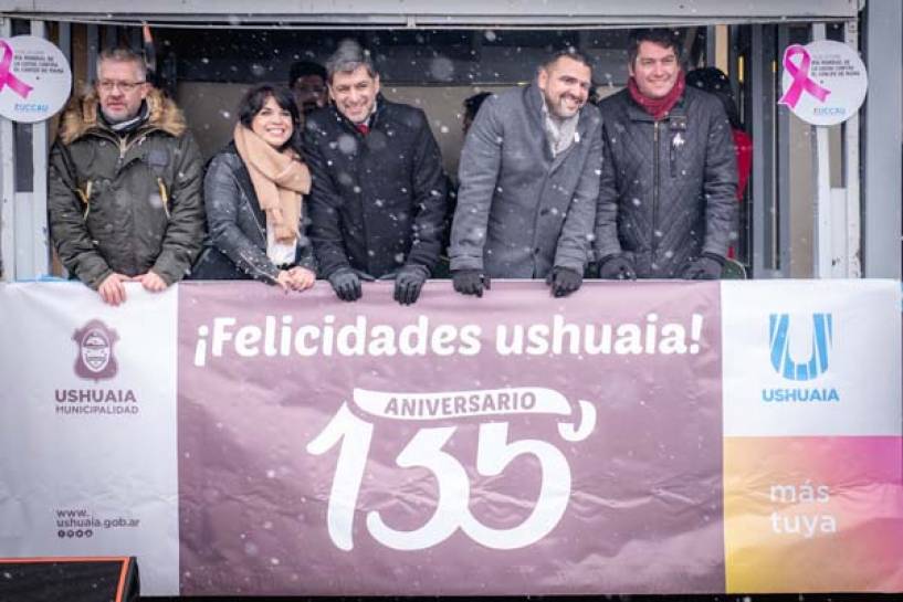 Todo el calor de la ciudad en los actos centrales por el 135° aniversario de Ushuaia