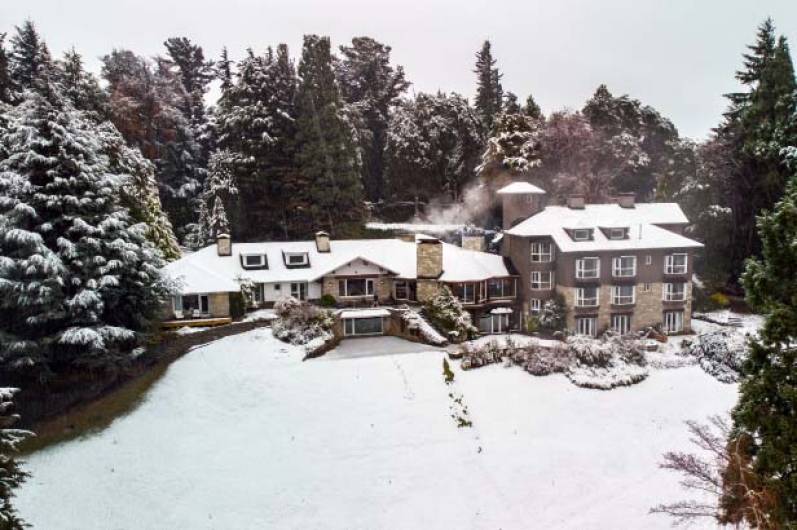 Se extiende la temporada de nieve y aadesa Hotel Management ofrece paquetes imperdibles para disfrutar los últimos días de frío