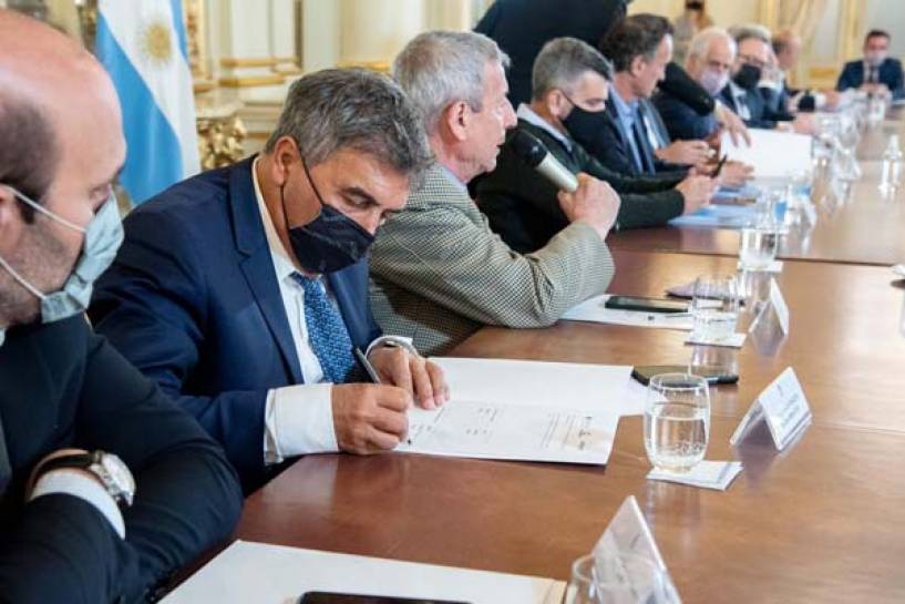 Acuerdo con Catamarca para ampliar el despliegue de la REFEFO en la provincia