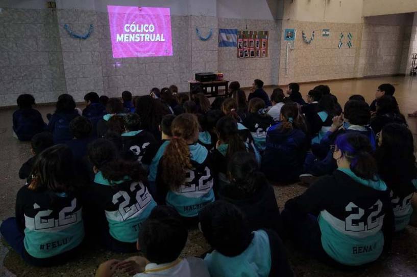 La marca Nosotras capacitó a más de 500 mil chicas y chicos sobre los cambios en la pubertad y continuará con el programa educativo durante todo el 2023