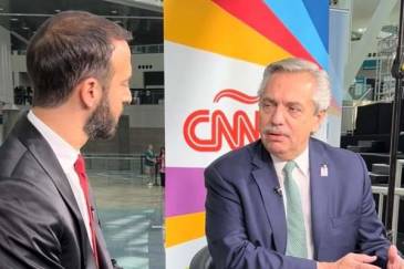 Alberto Fernández: “Kulfas se equivocó, en un gobierno no tiene sentido que en off se planteen temas que puedan afectar a funcionarios del gobierno”