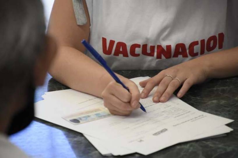 El Municipio continúa con los operativos de preinscripción de la vacuna contra el Covid-19