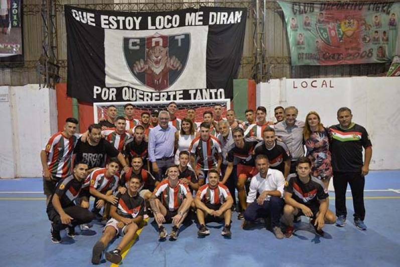 El Club Deportivo Tigre celebró la inauguración de su nueva cancha de futsal