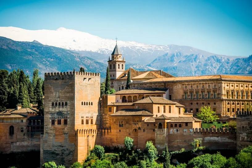 8 Royal Palaces to Visit in Spain