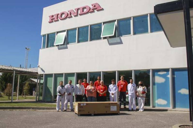 Defensa Civil recibió una importante donación de la empresa Honda
