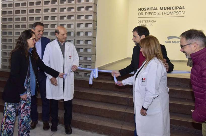 Fernando Moreira y Gabriel Katopodis inauguraron las nuevas áreas de pediatría y obstetricia en el Hospital Thompson
