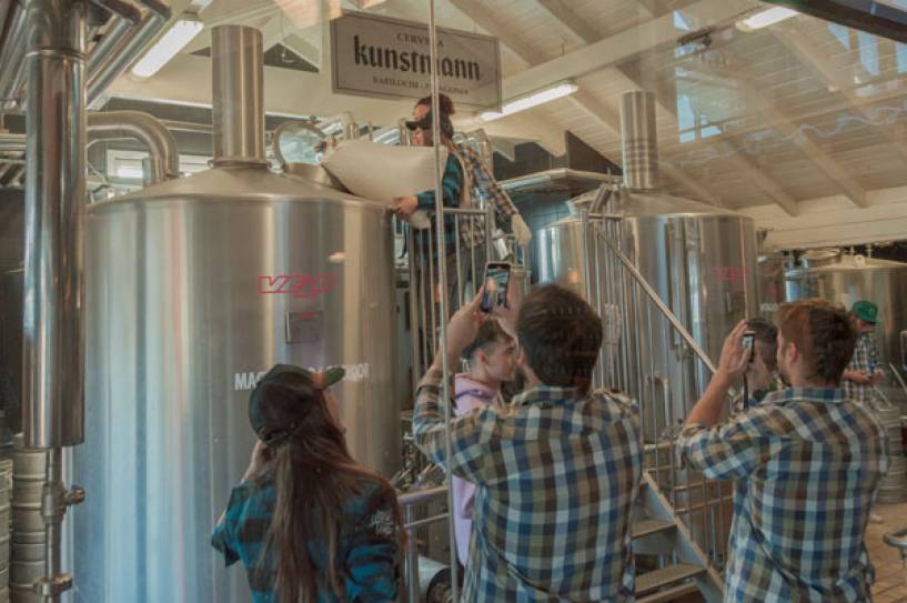 Una experiencia inolvidable y una cerveza única: la primera cosecha participativa de cerveza Kunstmann